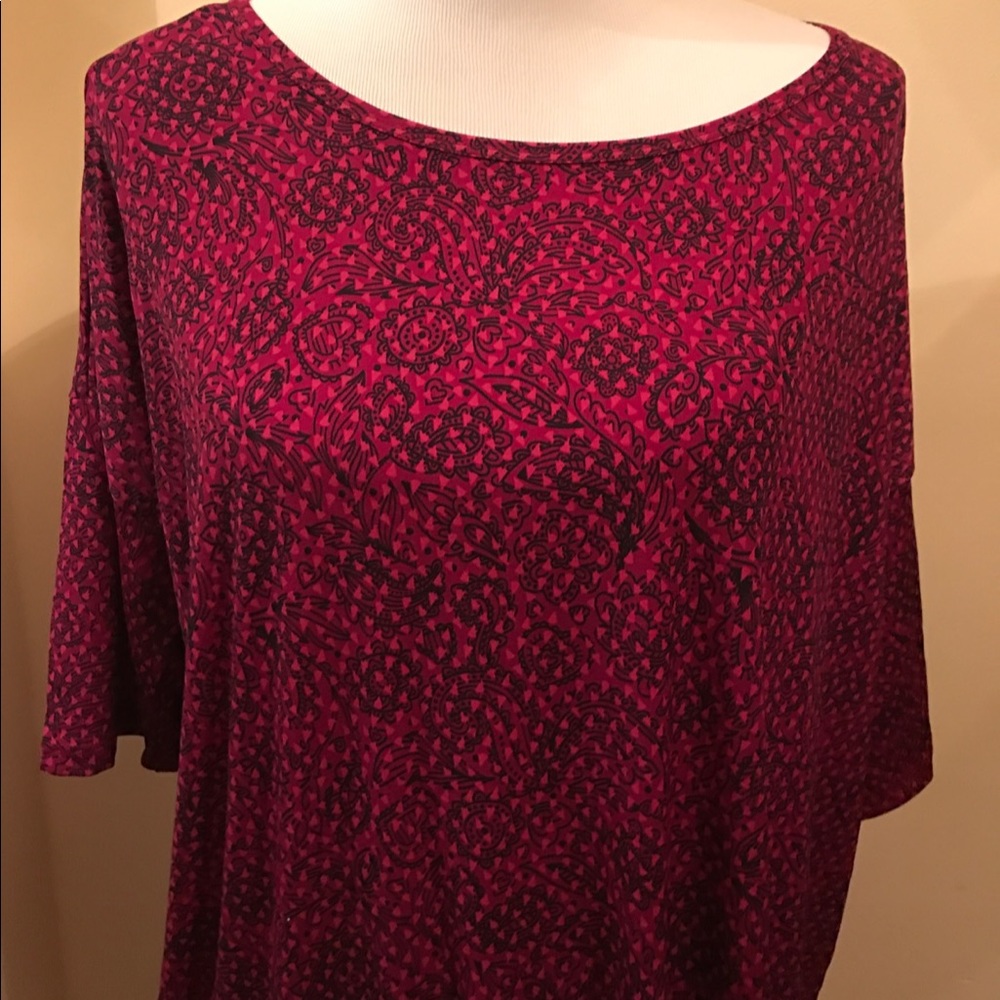 LuLaRoe Irma Tunic